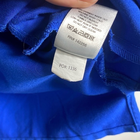 Figs Casma Three-Pocket Scrub Top - Picture 8 of 8